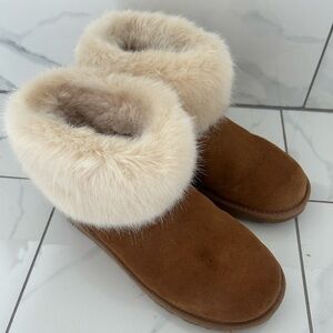 UGG Women's Tan Slippers with Cream Fur